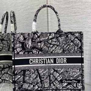 Diro Book Tote - Image 2
