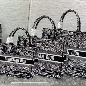 Diro Book Tote