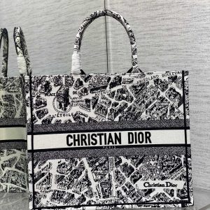 Diro Book Tote - Image 3