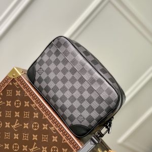 Louis Vuitton Pochette Kasai -25 x 15.5 x 6.5 CM - Image 2