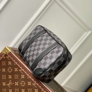 Louis Vuitton Pochette Kasai -25 x 15.5 x 6.5 CM - Image 3