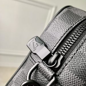 Louis Vuitton Pochette Kasai -25 x 15.5 x 6.5 CM - Image 8