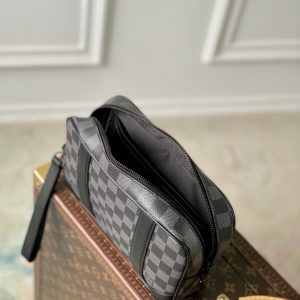 Louis Vuitton Pochette Kasai -25 x 15.5 x 6.5 CM - Image 9