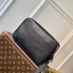 Louis Vuitton Pochette Kasai -25 x 15.5 x 6.5 CM - Image 2