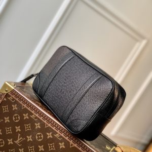 Louis Vuitton Pochette Kasai -25 x 15.5 x 6.5 CM - Image 3