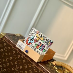 Louis Vuitton Wallet-7.5 x 11.1 x 1.0CM - Image 1