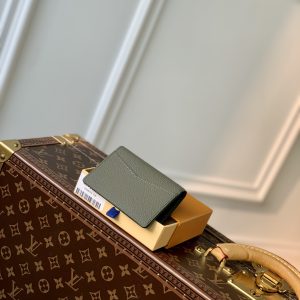 Louis Vuitton Aerogram Wallet-8 x 11 x 1CM - Image 3