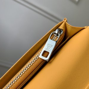 Louis Vuitton Brazza Wallet-10*19*2CM - Image 4