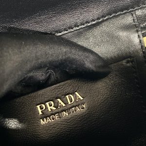 Prada 1BH202 Cosmetic Bag-18*11.5*7.5CM - Image 9