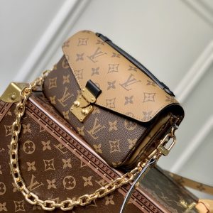 Louis Vuitton Pochette Metis Handbags-21.5*13.5*6CM - Image 2