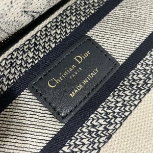 Lady Diro Handle Bag-24×20×11CM - Image 9