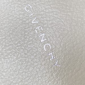 Gienvchy Voyou Tote-40*27*6.5CM - Image 7