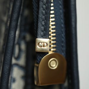 Diro Pouch- 26×19.5×7CM - Image 8