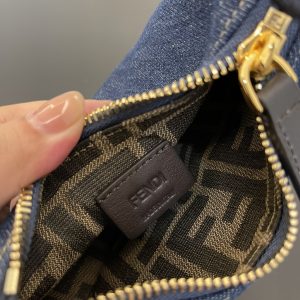 Fendi Praphy-16.5x14x5CM - Image 7
