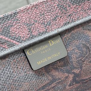 Diro Book Tote - Image 9