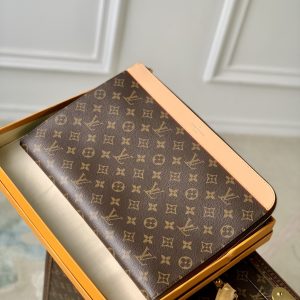 Louis Vuitton Pochette Jour-M82540-35 x 25 x 2.8CM - Image 3