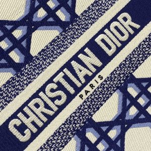 Diro Book Tote - Image 2