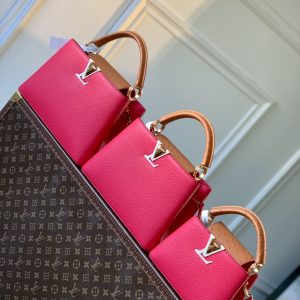 Louis Vuitton Capucines Handlebag