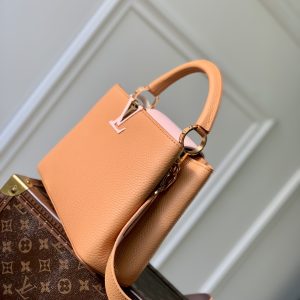 Louis Vuitton Capucines Handlebag - Image 4