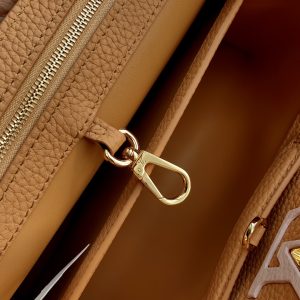Louis Vuitton Capucines Handlebag - Image 9
