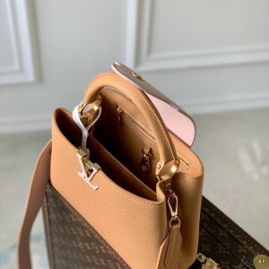 Louis Vuitton Capucines Handlebag - Image 10