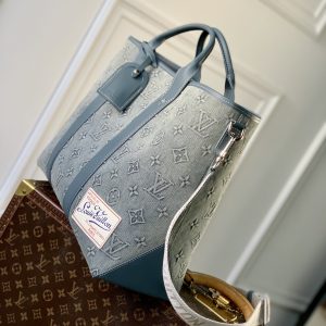 Louis Vuitton Week-End Tote -38.5*29*11CM - Image 3