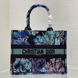Diro Book Tote - Image 3