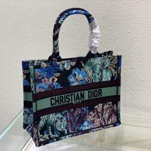 Diro Book Tote - Image 6