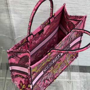 Diro Book Tote - Image 10