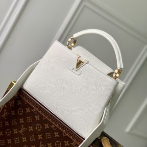Louis Vuitton Capucines Handlebag - Image 3