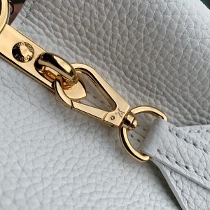Louis Vuitton Capucines Handlebag - Image 6