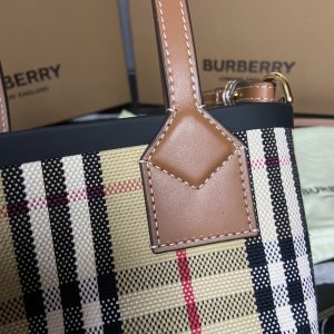 Burberry Bucket Bag-13*8.5*19.5CM - Image 4