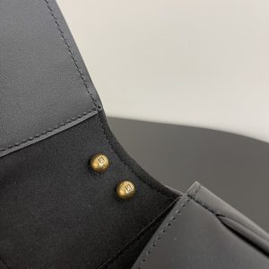 Fendi C’mon -21×6.5x15CM - Image 4