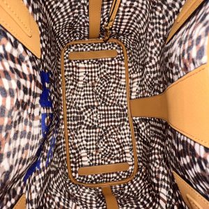 MCM Tracy Bag-17.0 x 36.0 x 28CM - Image 9