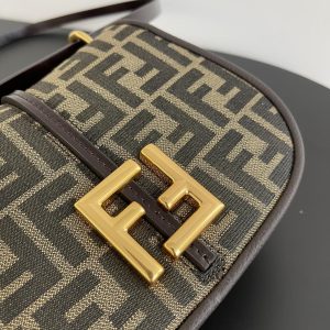 Fendi C’mon -21×6.5x15CM - Image 4