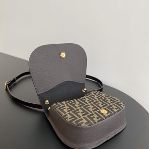 Fendi C’mon -25x7x20CM - Image 4