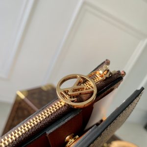 Louis Vuitton Wallet- M82381-9×11.5×1.5CM - Image 4