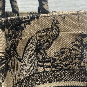 Diro Small Book Tote-36.5CM - Image 8