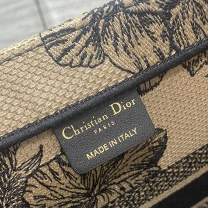 Diro Small Book Tote-36.5CM - Image 9