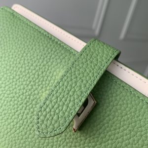 Louis Vuitton Vertical Wallet-M82512-10 x 19 x 1.7CM - Image 4