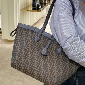 Fendi Origami Bag -27*15*27CM - Image 3
