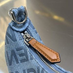 Fendi Praphy-16.5x14x5CM - Image 5