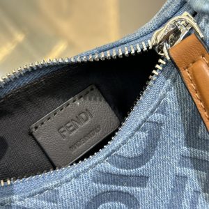 Fendi Praphy-16.5x14x5CM - Image 9