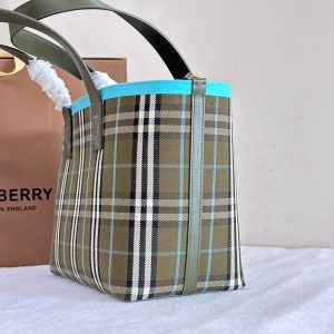Burberry Tote-44 x 16 x 24.5CM - Image 4