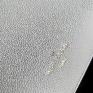 Louis Vuitton Lock & Go -24.5 x 19.0 x 10.5 CM - Image 8