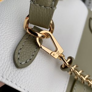 Louis Vuitton Lockme Ever 23x17x10CM - Image 4