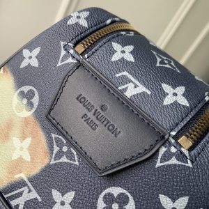 Louis Vuitton Dopp Kit-28 x 15 x 16.5CM - Image 4