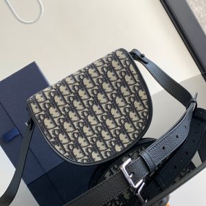 Diro Gallop Messenger Bag-20.5 x 16 x 5CM - Image 3