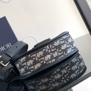 Diro Gallop Messenger Bag-20.5 x 16 x 5CM - Image 4