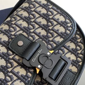 Diro Gallop Messenger Bag-20.5 x 16 x 5CM - Image 5
